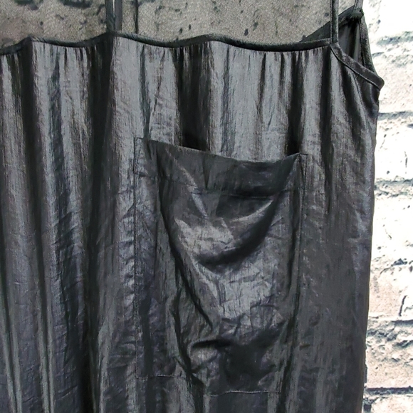 BCBGMaxAzria | Gothic Black Ruched Blouson Dress - Picture 3 of 10